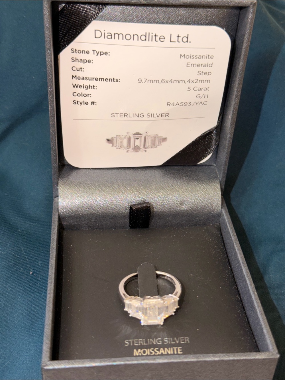 5 TCW Moissanite Emerald Step stones design